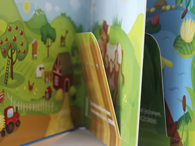 ماكينة تجميع ولصق كتب الأطفال (البازل) بمغذي واحد